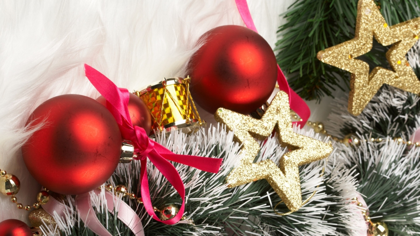 Украшение елки Новый Год 2011