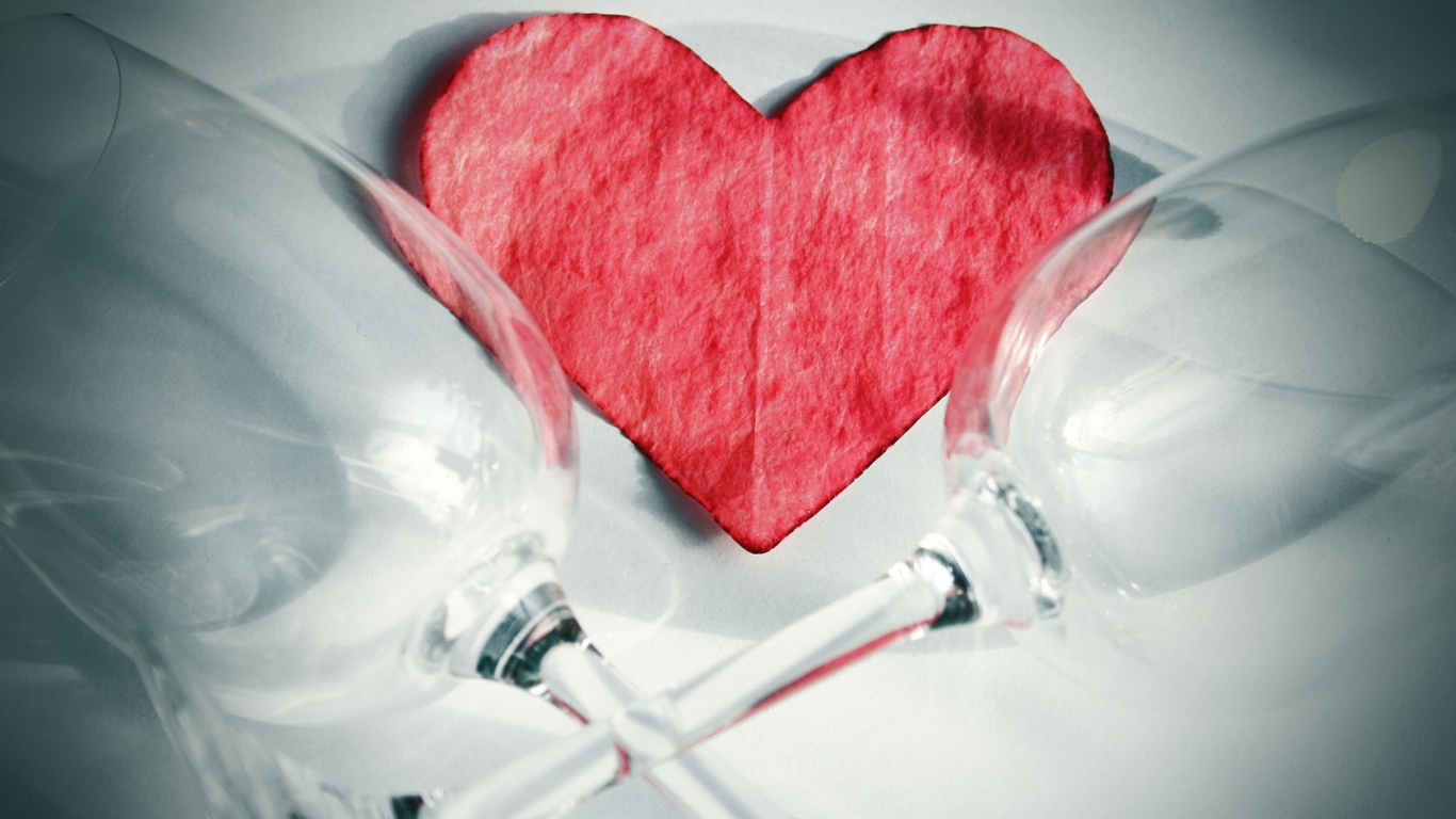 Фужеры и сердце