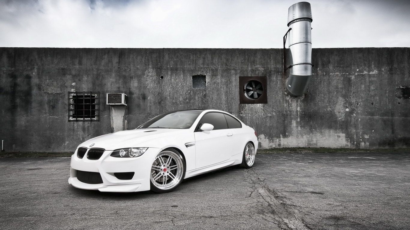 white BMW M3
