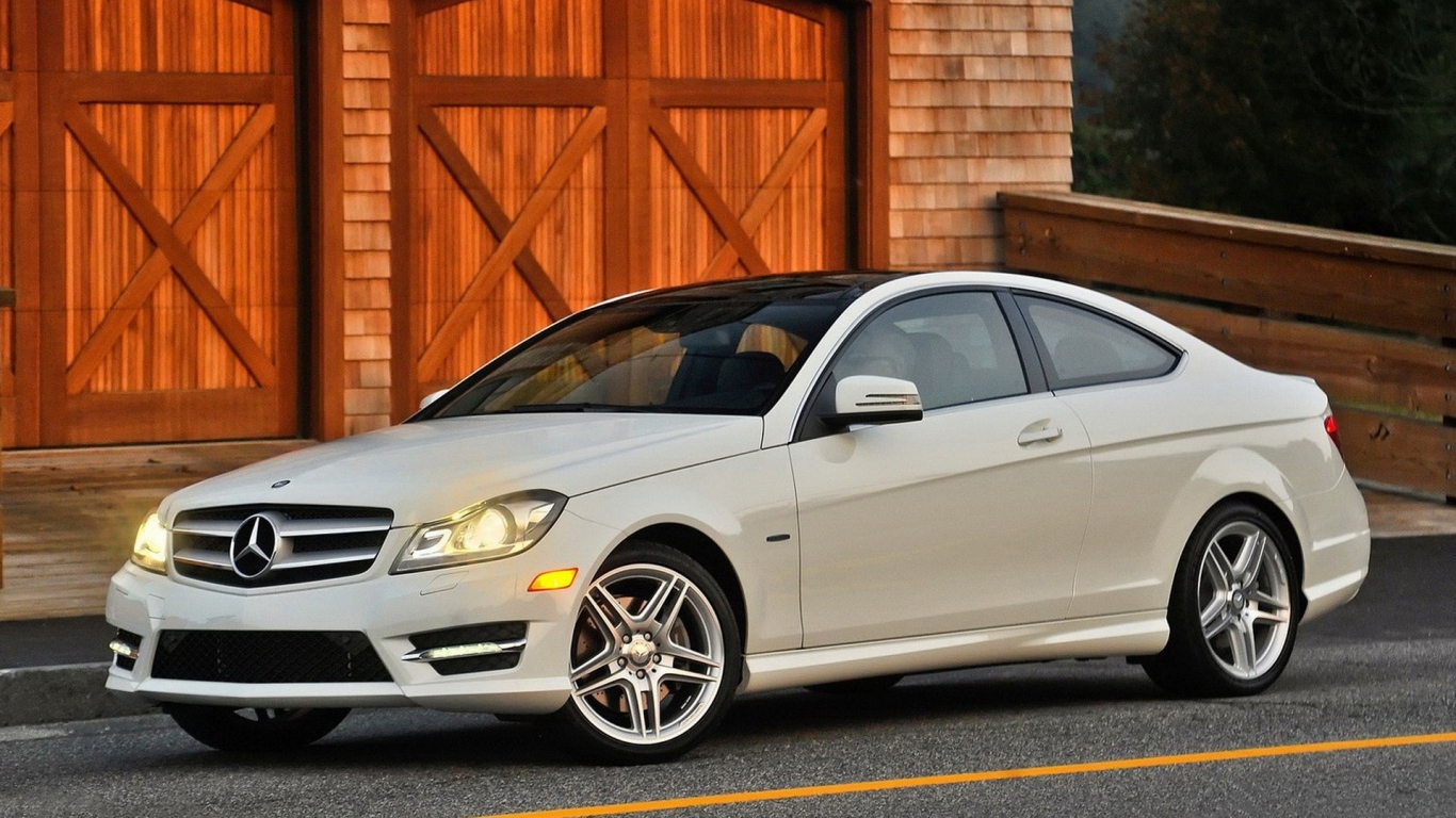 Mercedes-Benz-C-Class Coupe