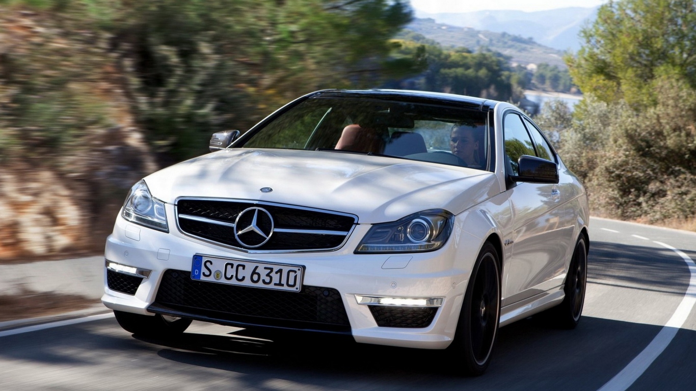 Mercedes-Benz-C63 AMG