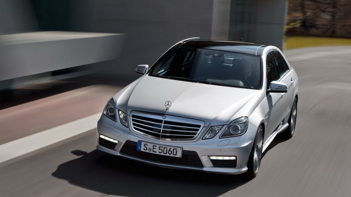 Mercedes-Benz-E63 AMG