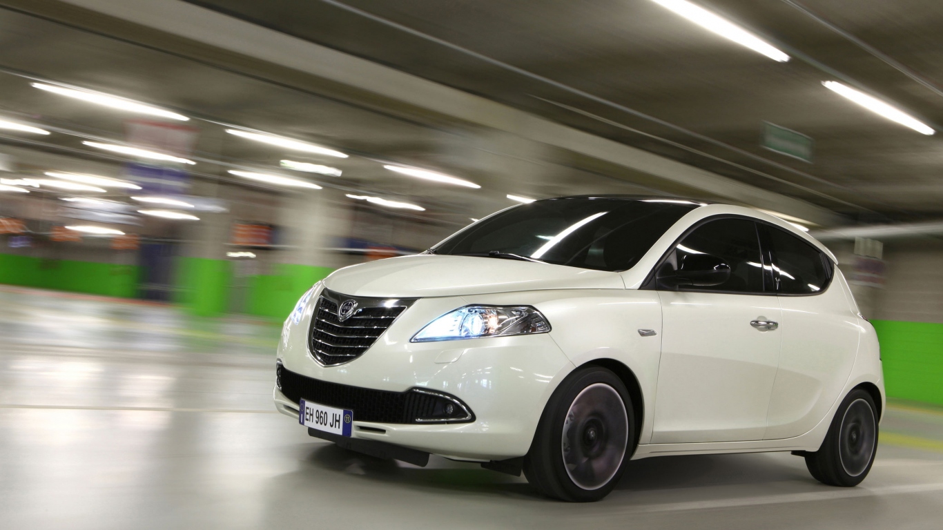 Lancia Ypsilon