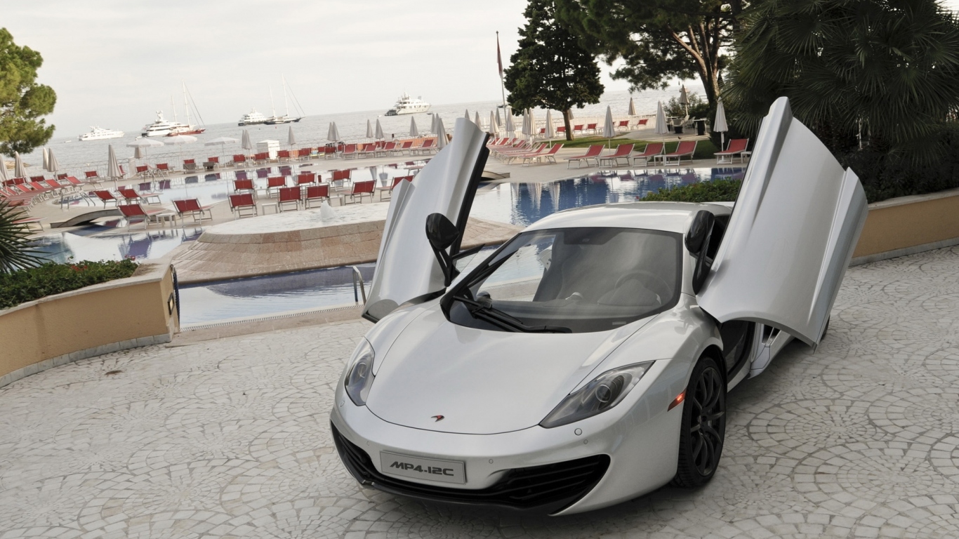 McLaren-MP4-12C