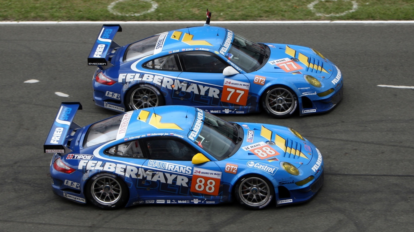 Porsche-911-GT3-RSR-Racing