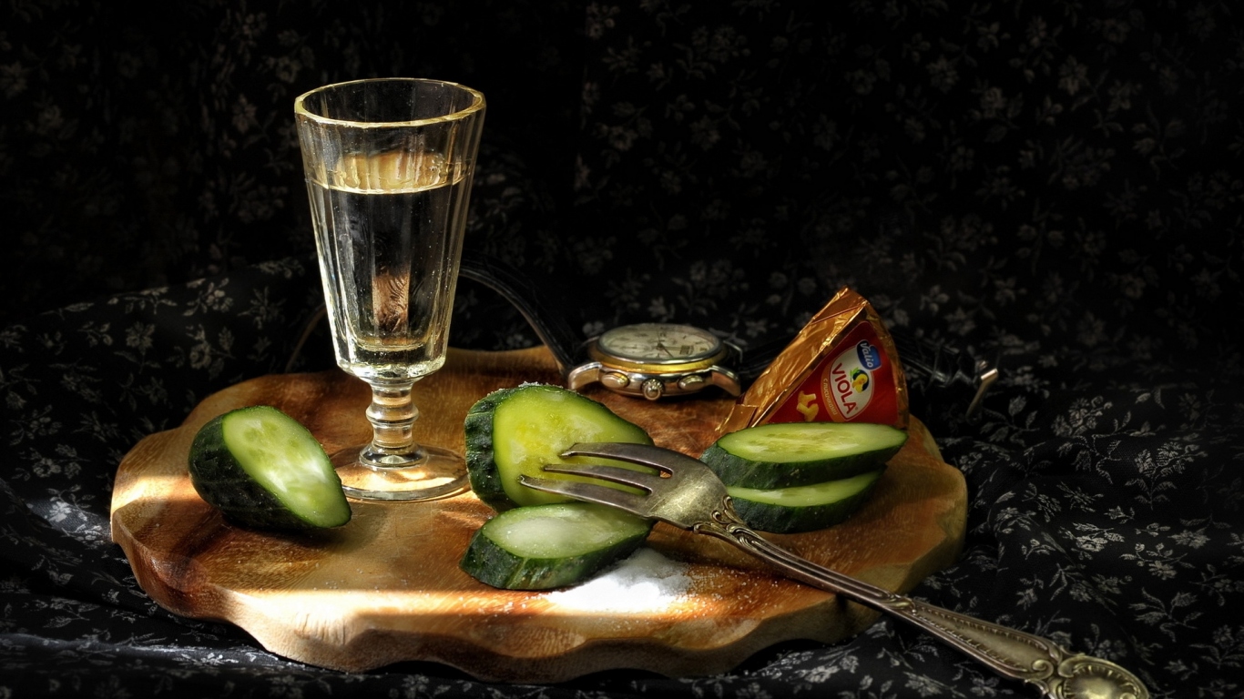 Водка и закуска