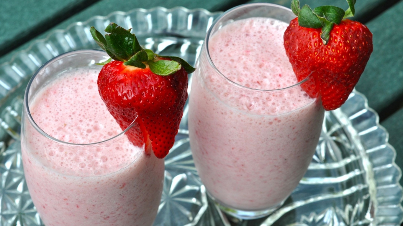 Фруктово-молочный коктейль