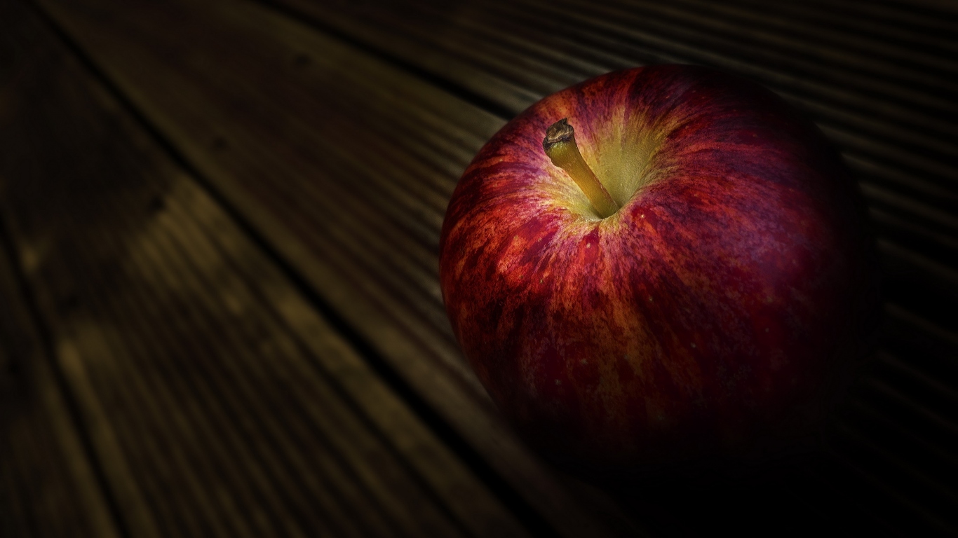 Спелое яблоко