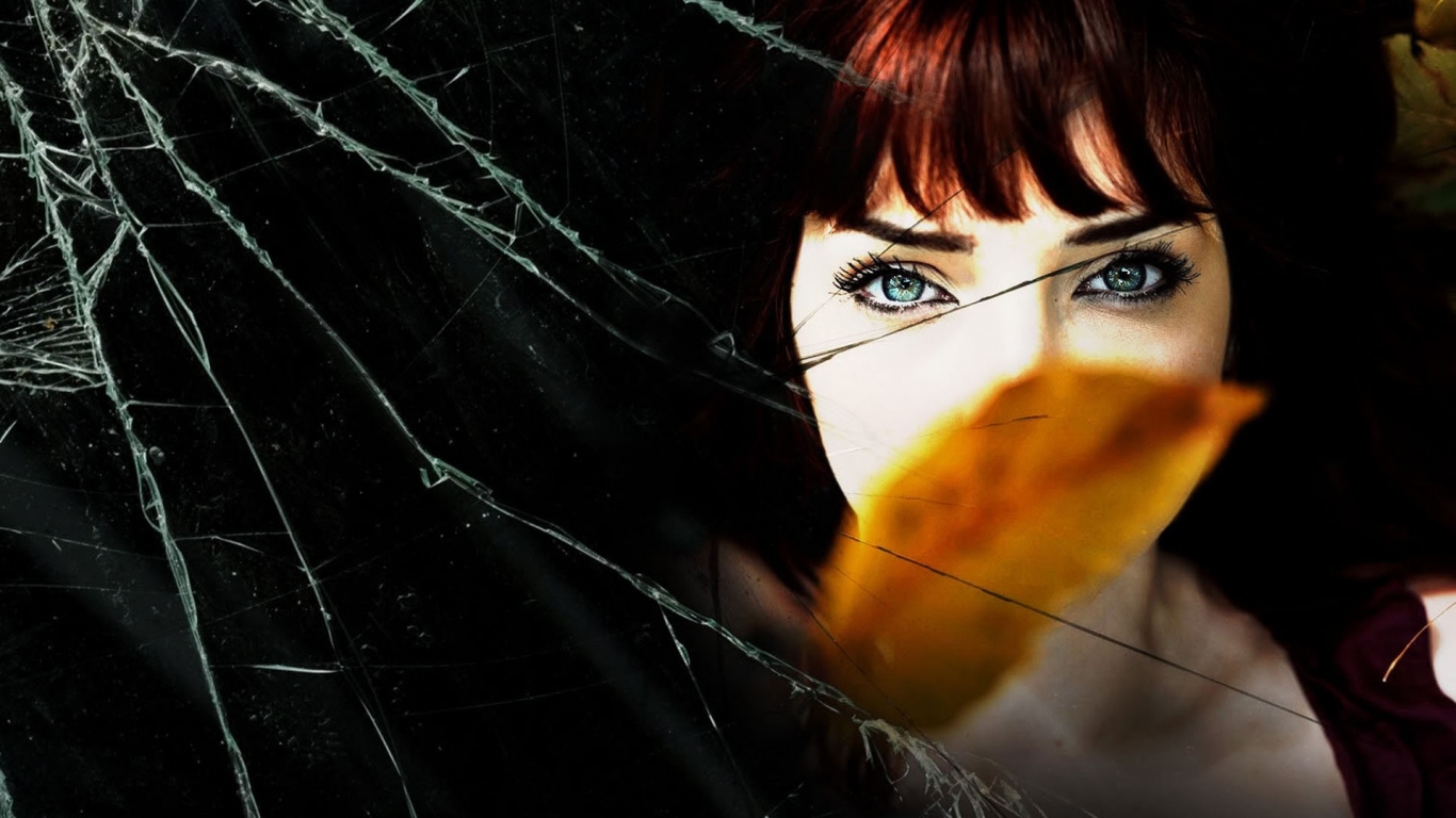 Сьюзан Кофи в отражении