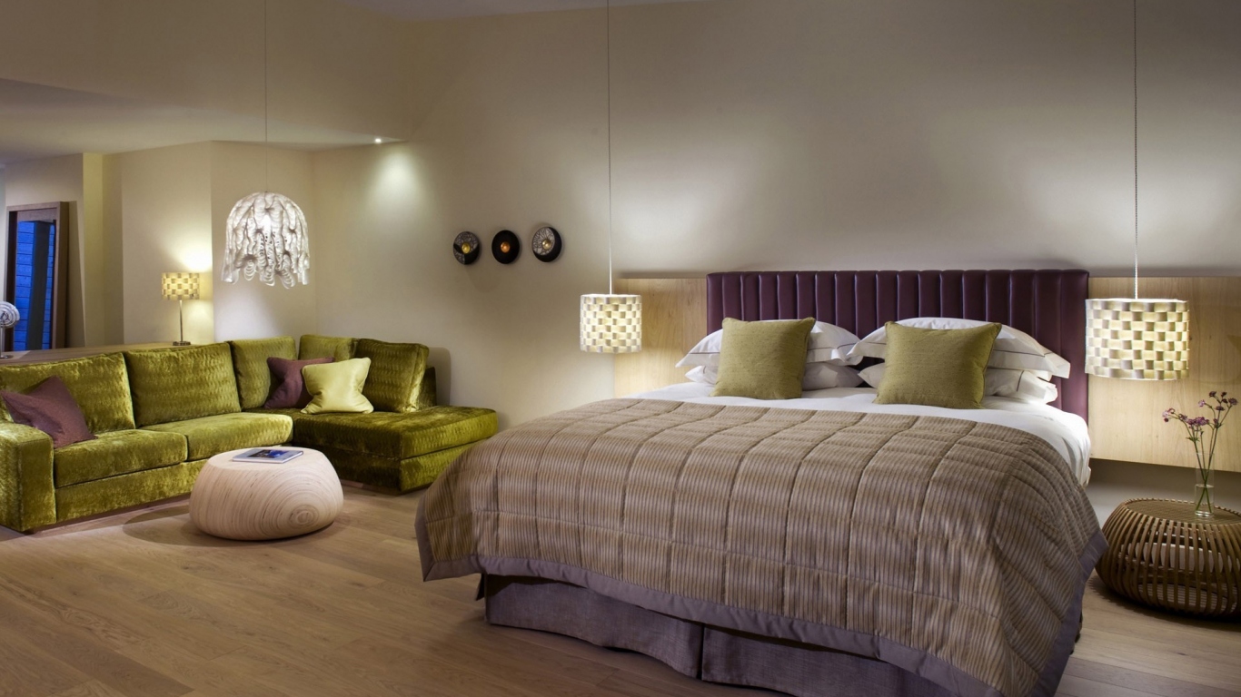 Просторная спальня