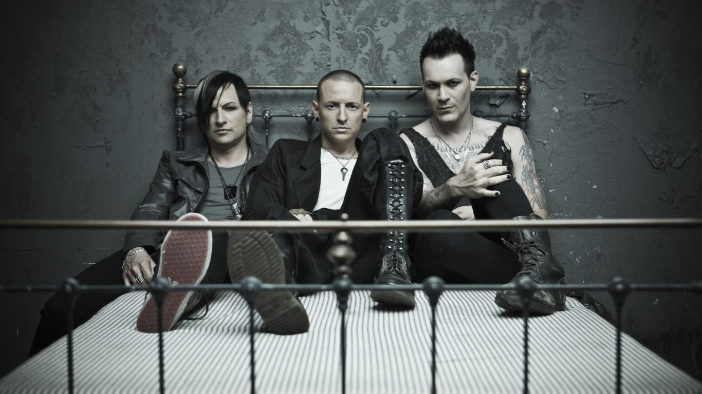  Dead by sunrise