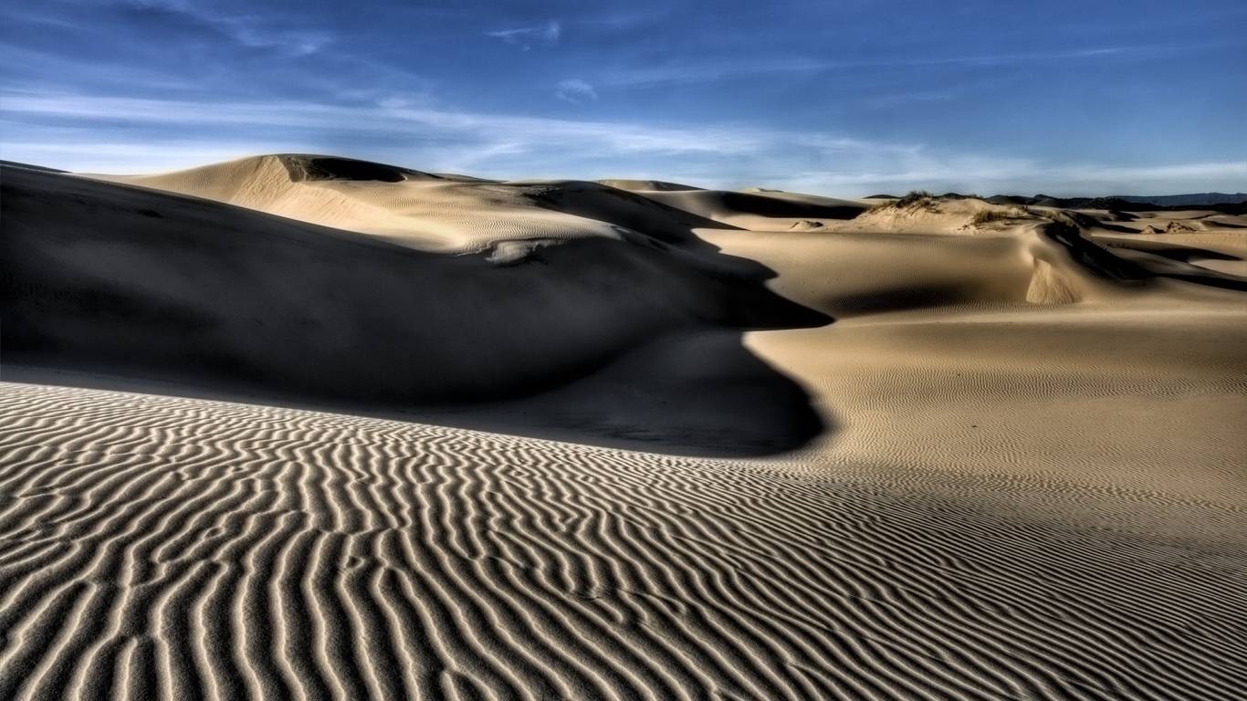 Пустынные барханы
