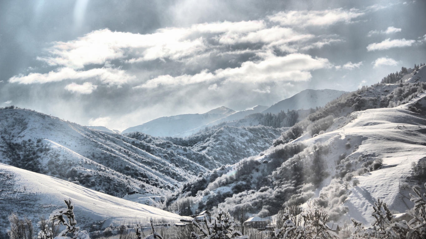 Снежные склоны