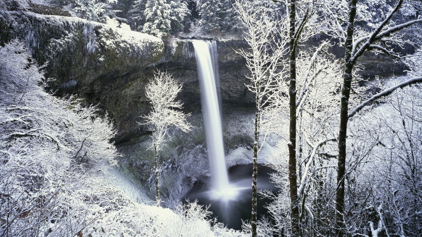 Зимний водопад
