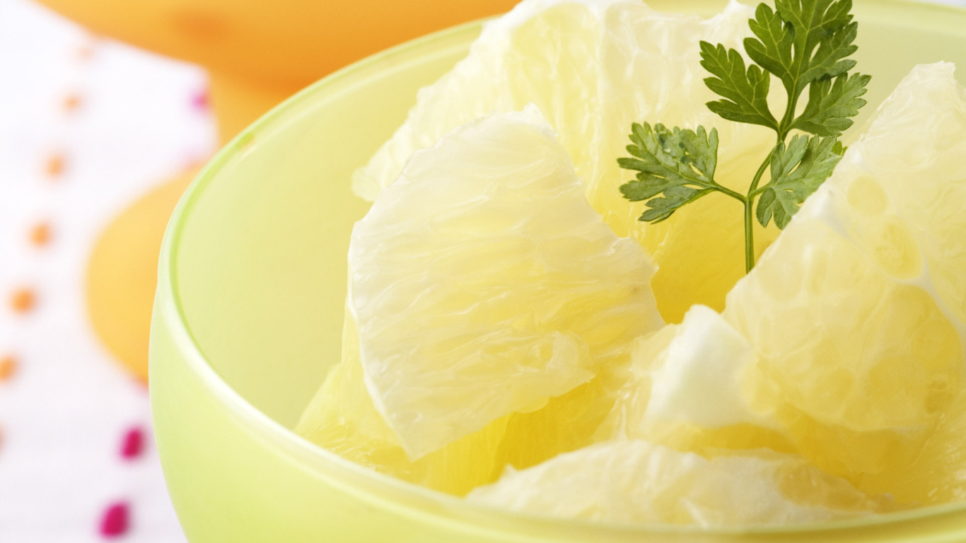 Ананас с петрушкой