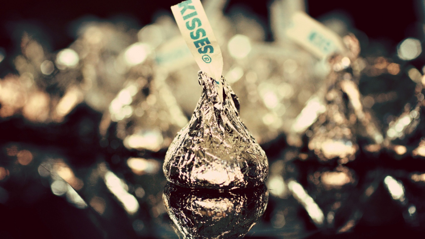 Конфета в обертке