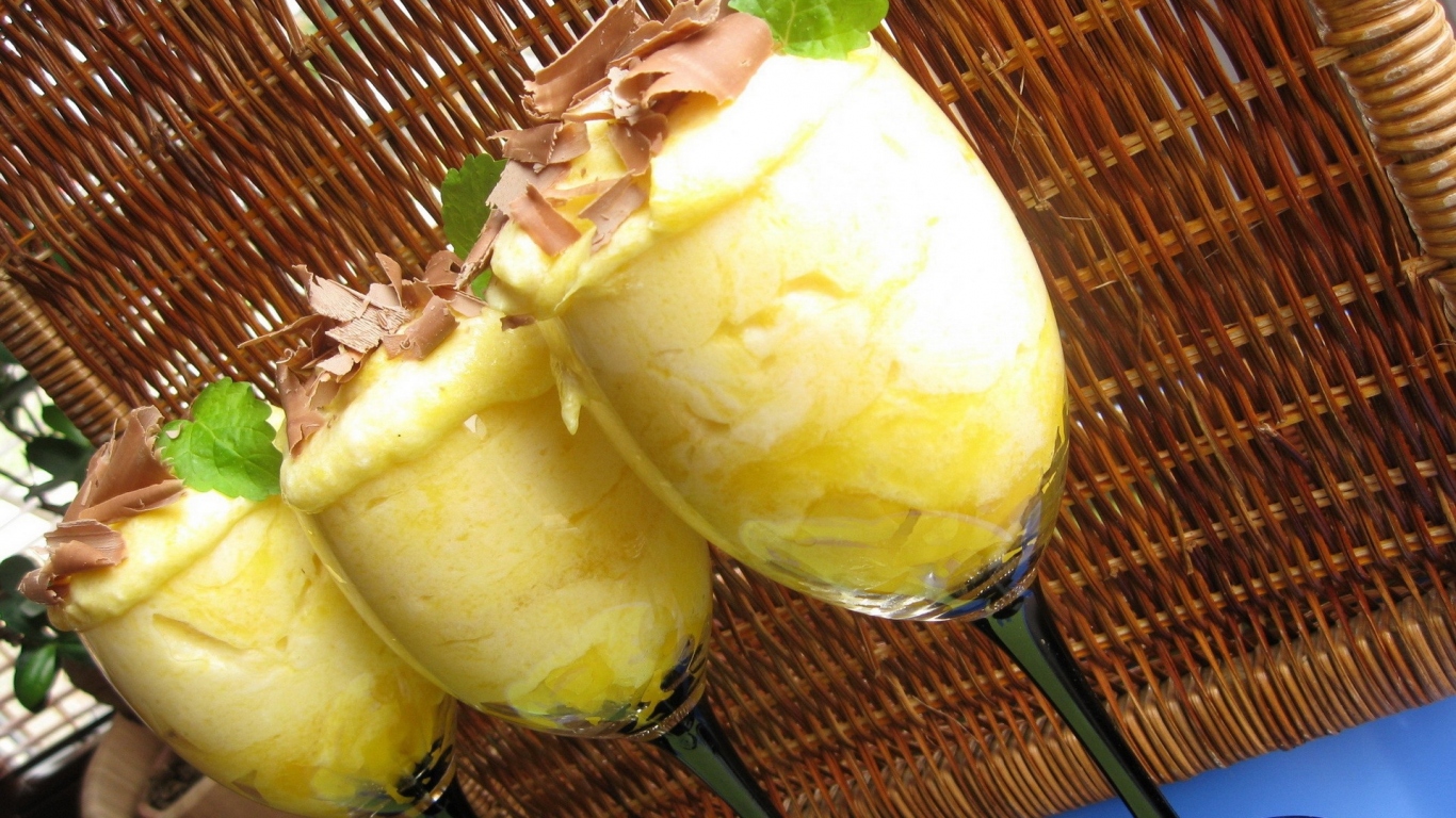 Мороженое с шоколадом