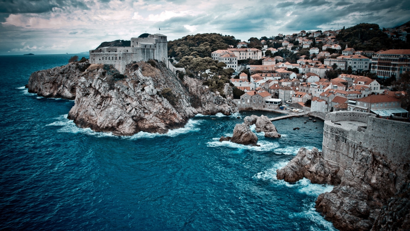 Город у моря