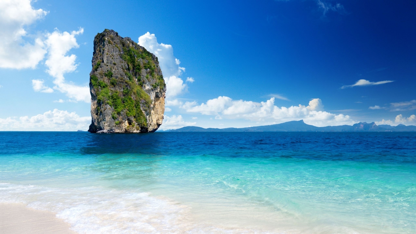 Гора в море