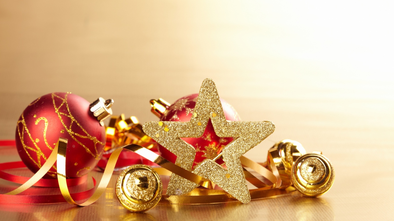 Красивые новогодние игрушки