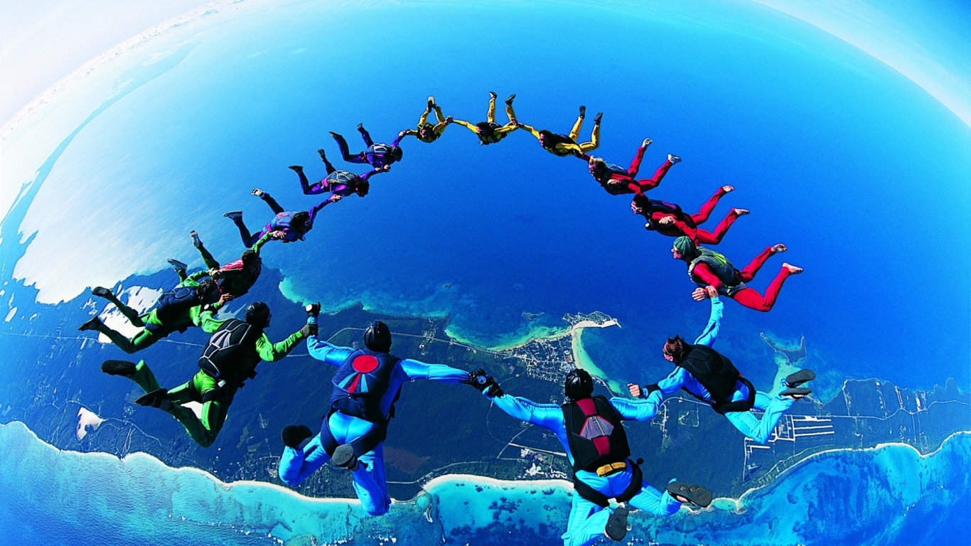 Скайдайверы