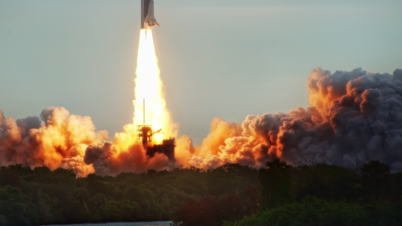 Взлет космического корабля