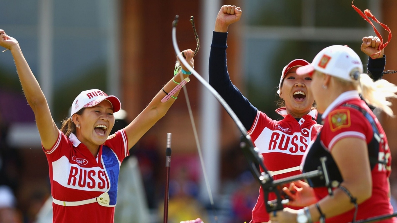 Ксения Перова, Инна Степанова и Кристина Тимофеева