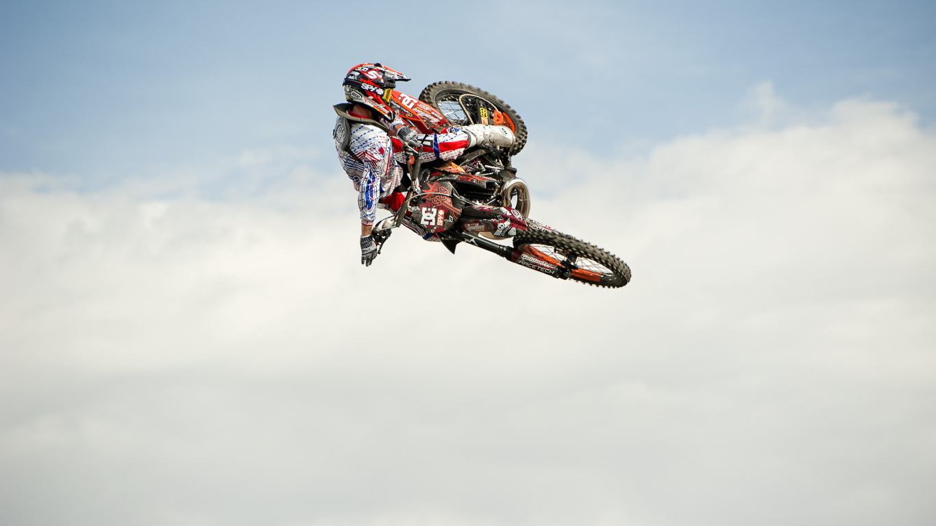 Мотоцикл в небе