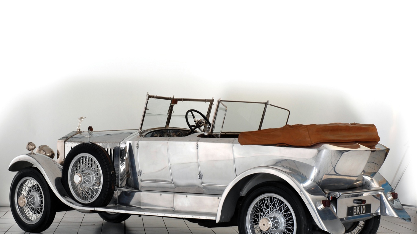 Автомобиль Ролс ройс