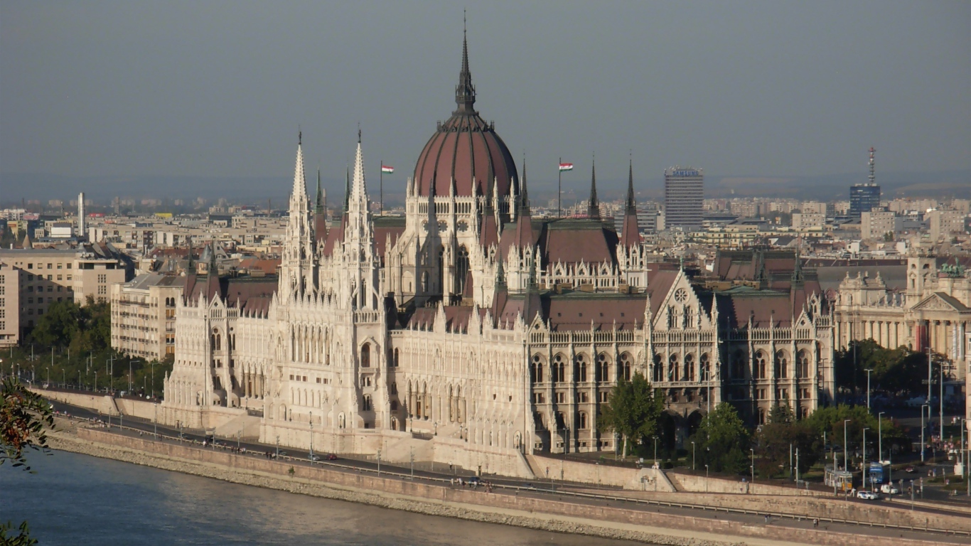 Здание парламента Венгрии
