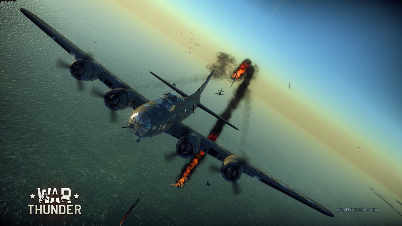 War Thunder самолет под огнем