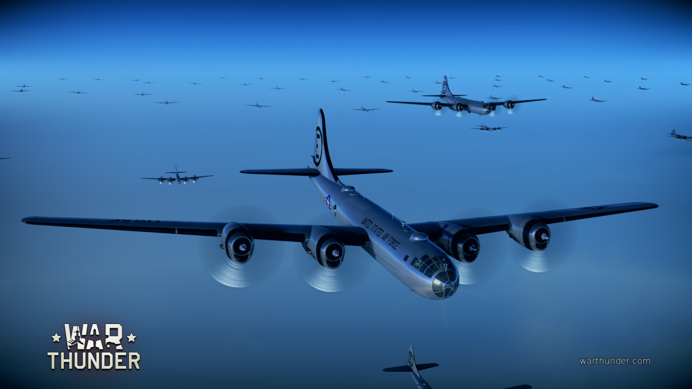 War Thunder военные самолеты в голубом небе