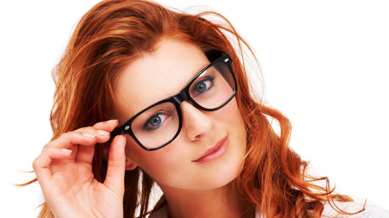 Я и в очках красивая