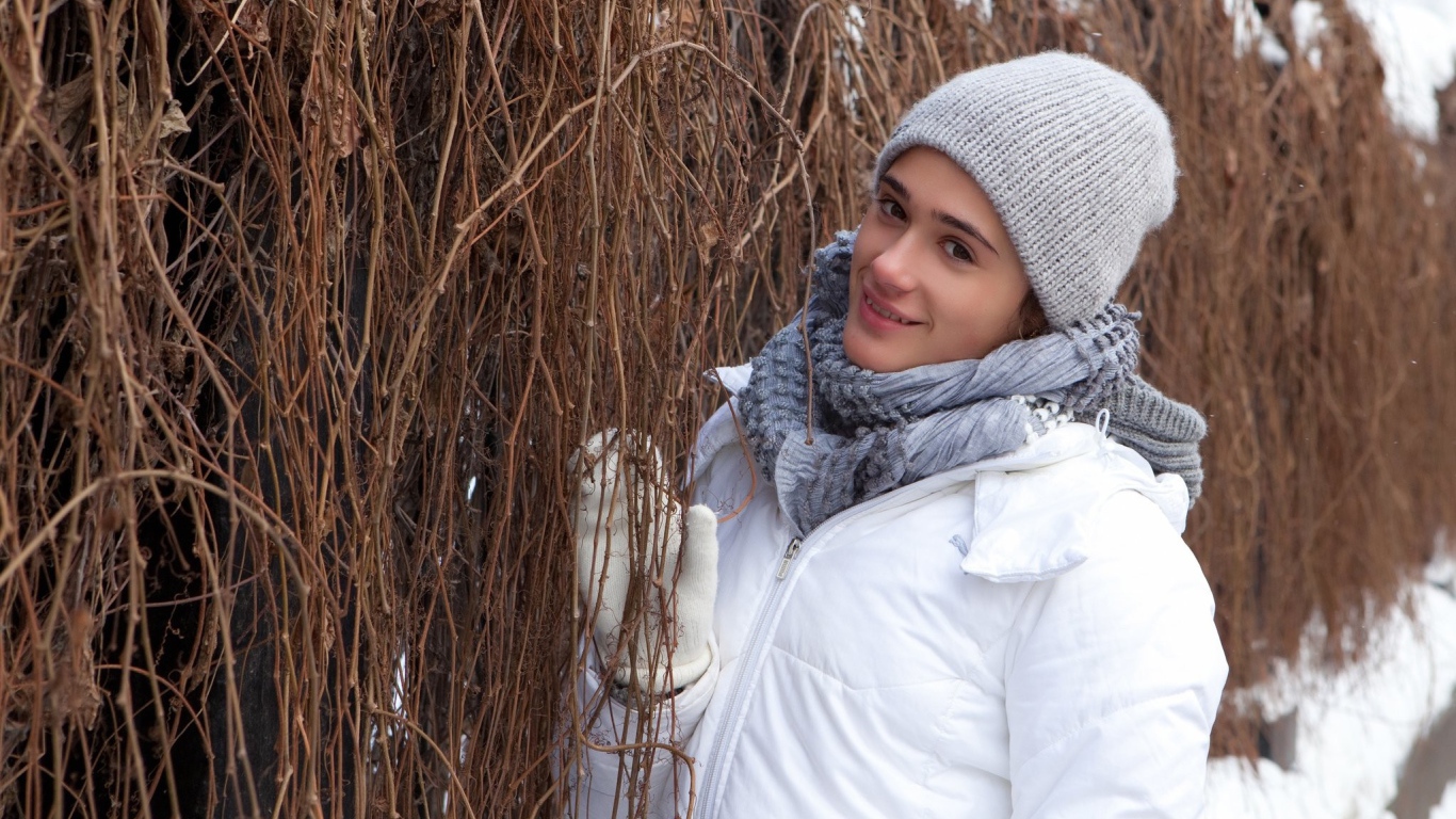 Девушка в зимней одежде