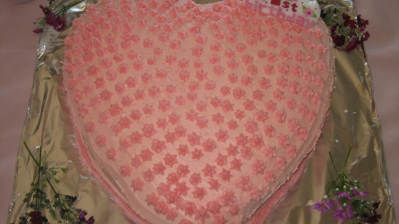 Торт в форме сердца