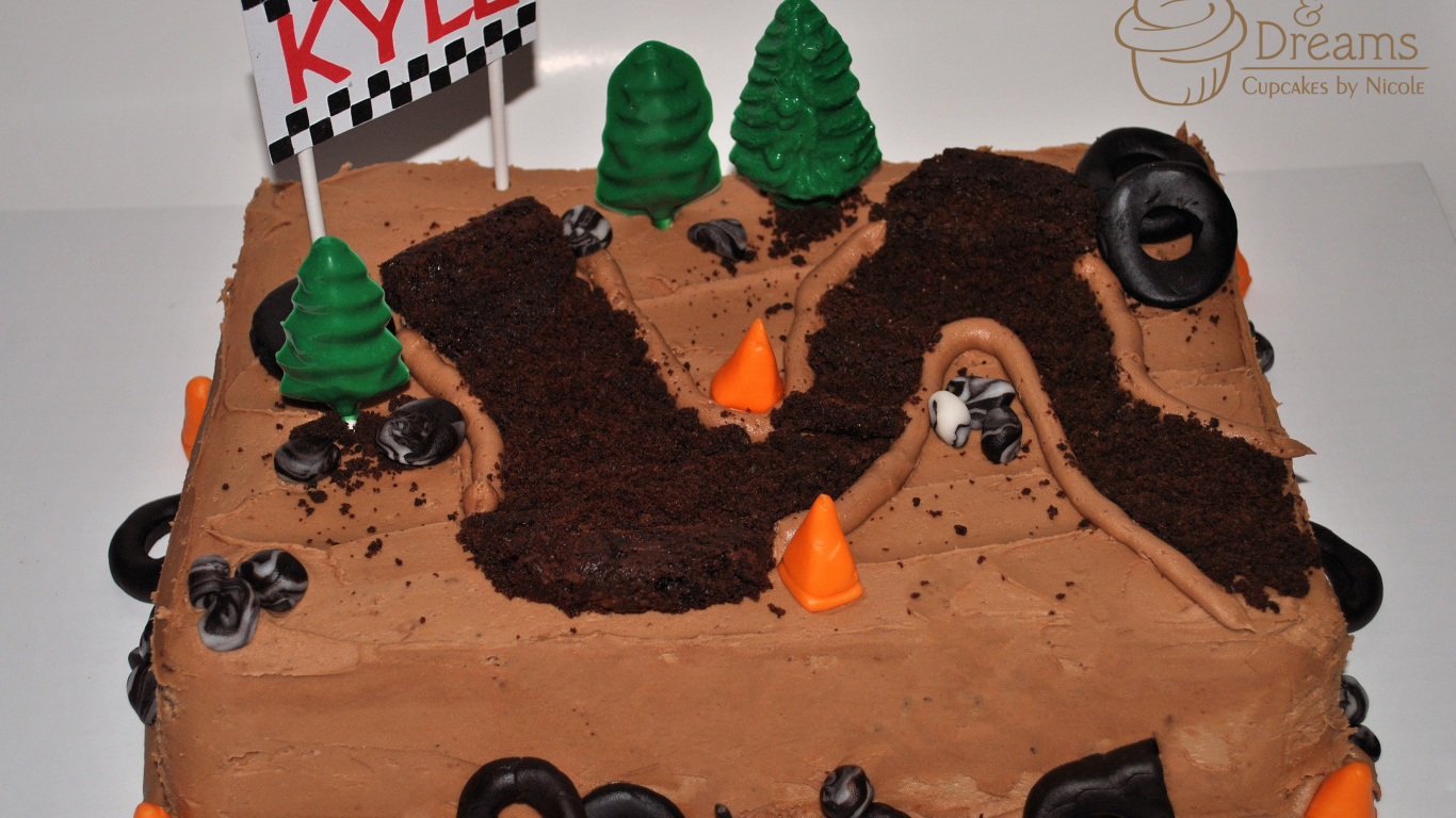 Ипподром торт на день рождения