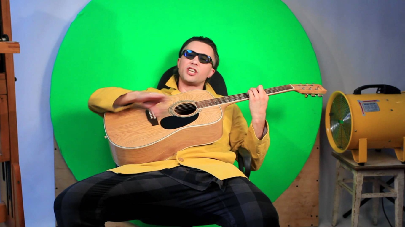 Сергей Бабкин с песней Недотрога