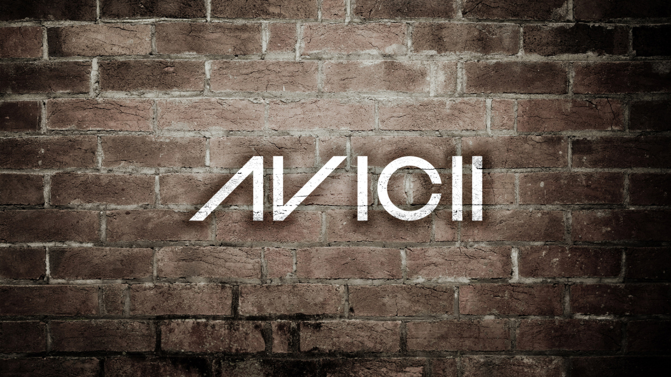Avicii на фоне кирпичей