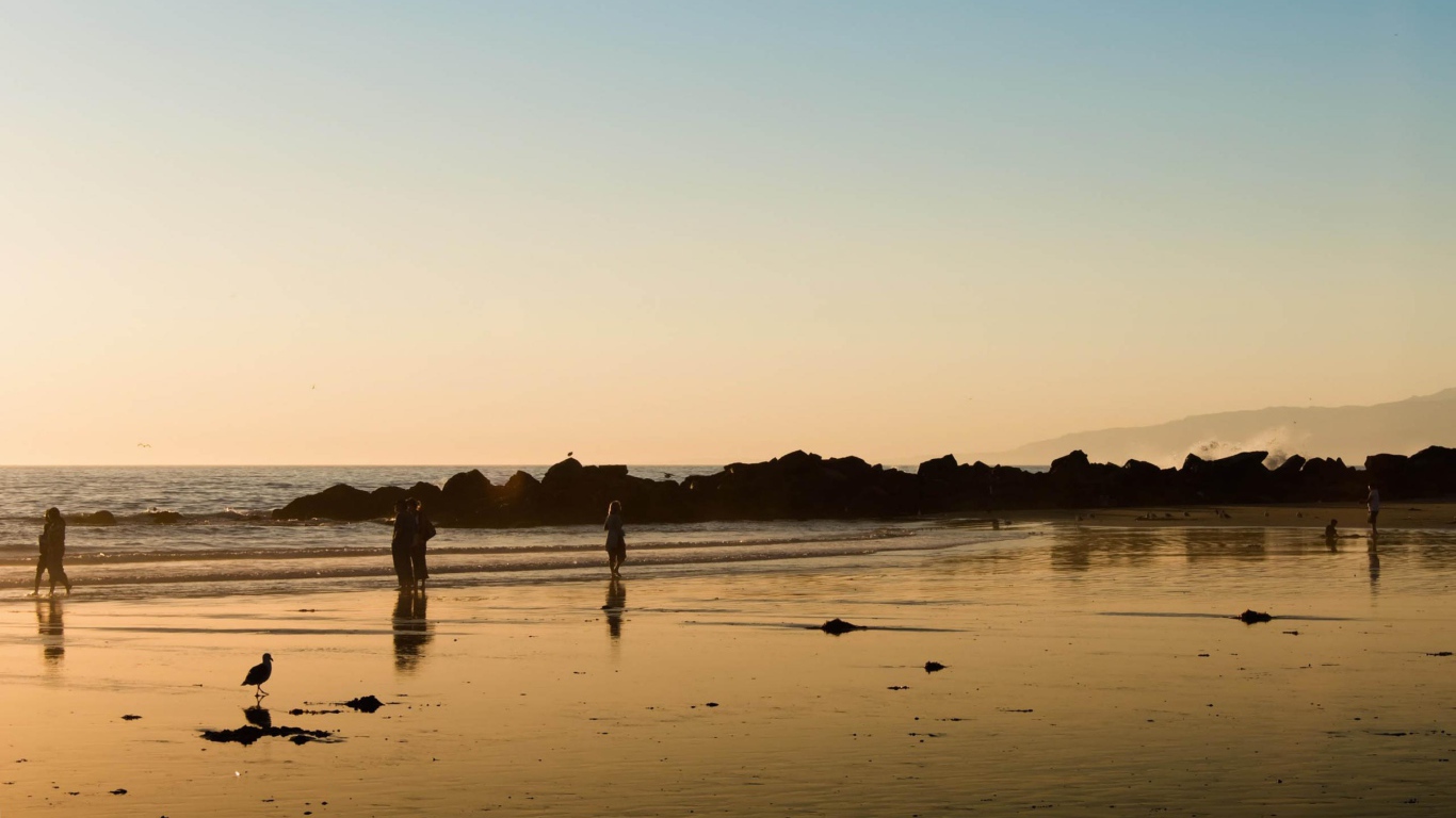 Прогулки по пляжу