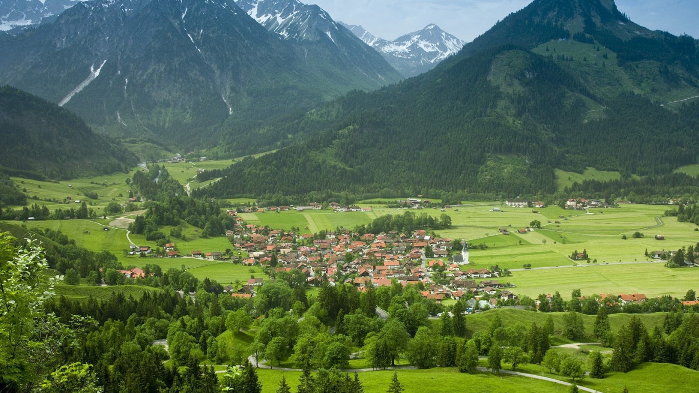 Селение в горной долине