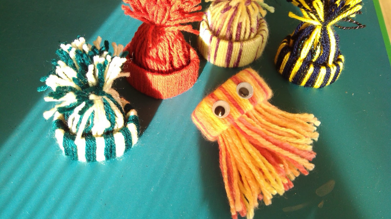 Елочные маленькие игрушки