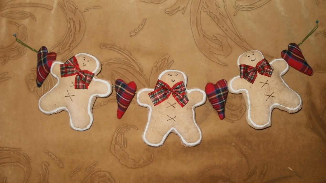 Гирлянда из малышей