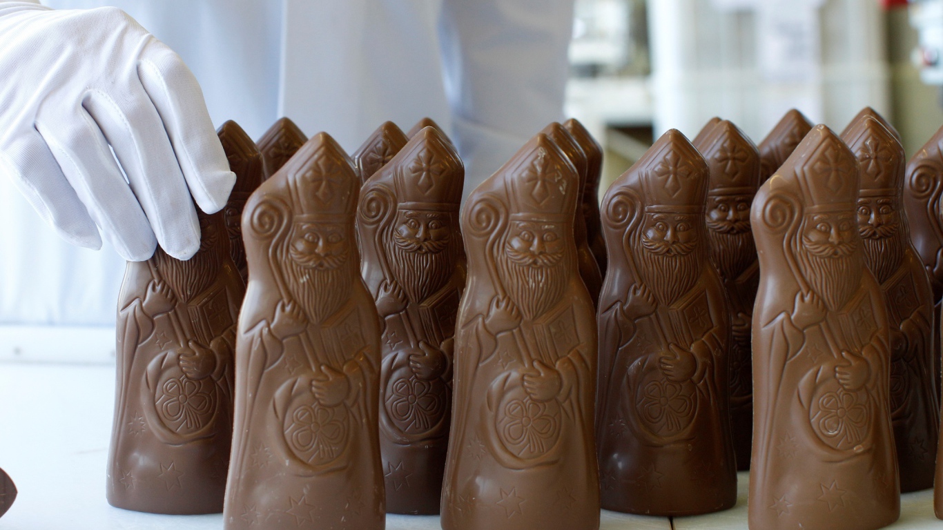 Шоколадный дед мороз