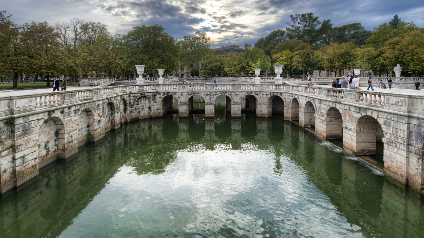 Римские термы в Ниме