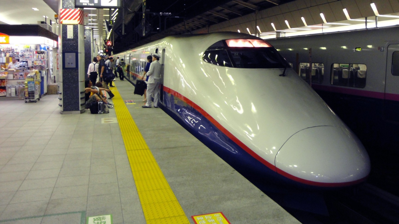 Станция метро в Токио