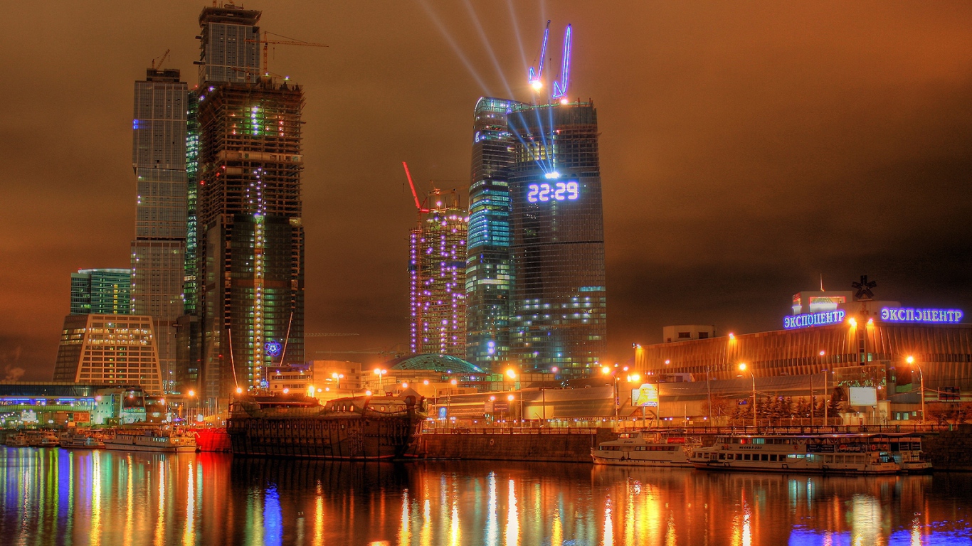 Москва никогда не спит по ночам