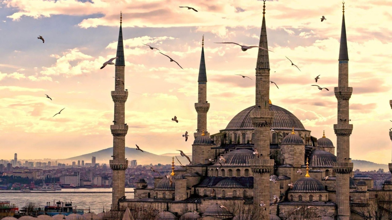 Собор Святой Софии в Турции вечером