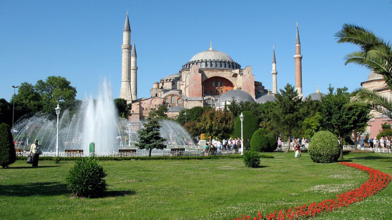 Собор Святой Софии Турции с видом на парк