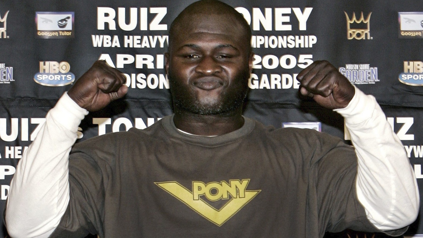 Чемпион Джеймс Тони