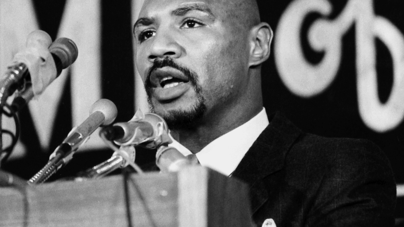 Знаменитый боксер Томас Хернс